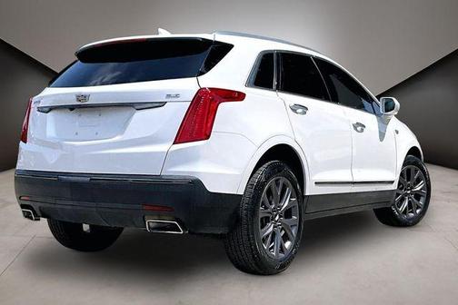 Crystal White Tri-Coat 2019 Cadillac XT5 Luxury