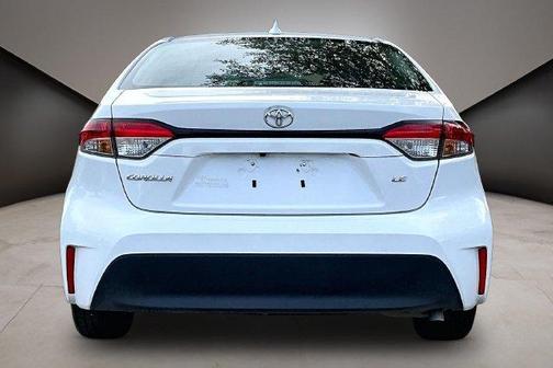 Ice 2026 Toyota Corolla LE