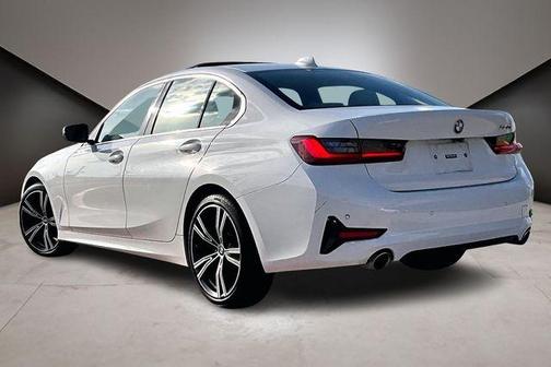 2022 BMW 330 i