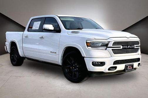 Bright White Clearcoat 2022 RAM 1500 Laramie