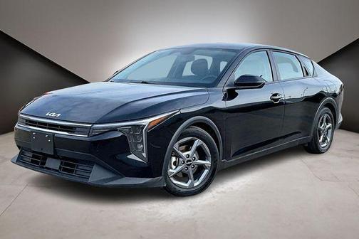 Aurora Black Pearl 2025 Kia K4