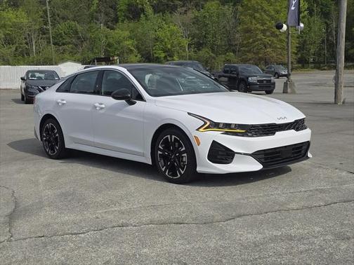 2022 Kia K5 GT-Line