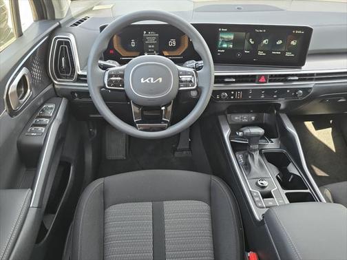 2025 Kia Sorento LX
