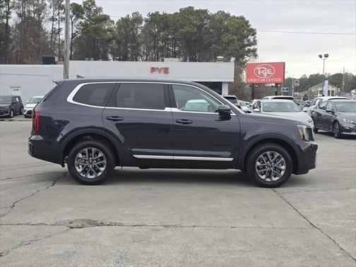 2025 Kia Telluride LX
