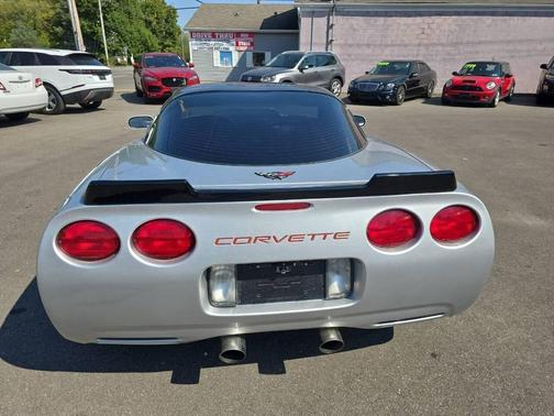2002 Chevrolet Corvette Base