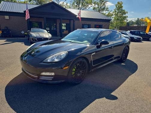2013 Porsche Panamera 4
