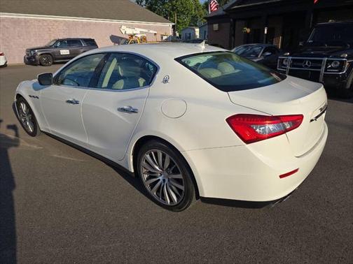 2015 Maserati Ghibli Base