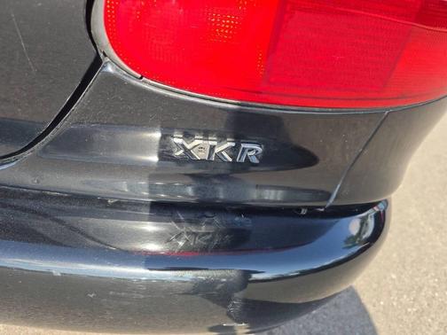 2000 Jaguar XKR Base
