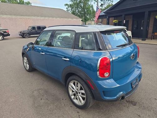 2011 MINI Cooper S Countryman Base