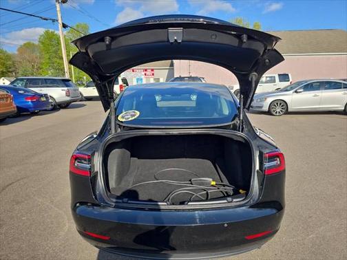 2022 Tesla Model 3 Standard Range