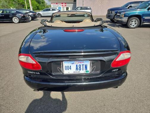 2000 Jaguar XKR Base