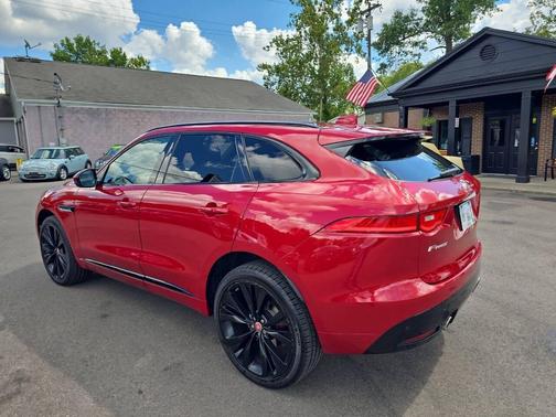 2018 Jaguar F-PACE S
