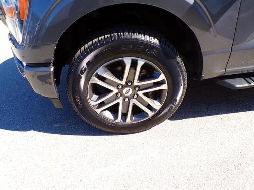 CARBONIZED GRAY METALLIC 2021 Ford F-150 XL