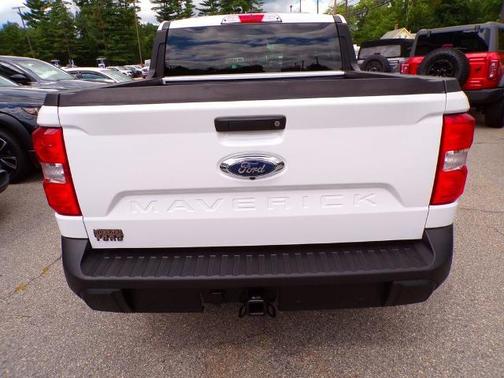 OXFORD WHITE 2024 Ford Maverick XL