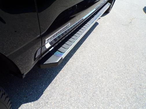 AGATE BLACK METALLIC 2025 Ford F-150 XLT