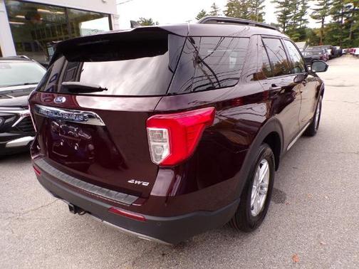 JEWEL RED MET TINTED CC 2023 Ford Explorer XLT