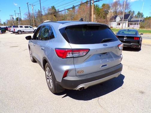 ICED BLUE SILVER METALLIC 2022 Ford Escape SEL
