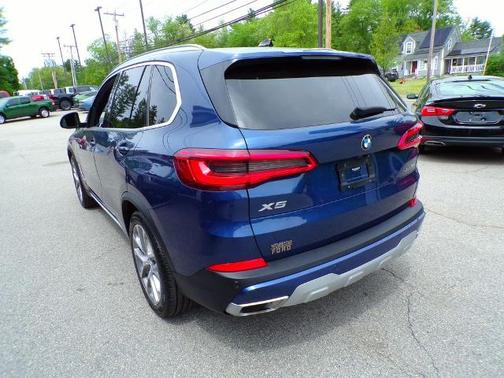 Black 2019 BMW X5 XDRIVE40I