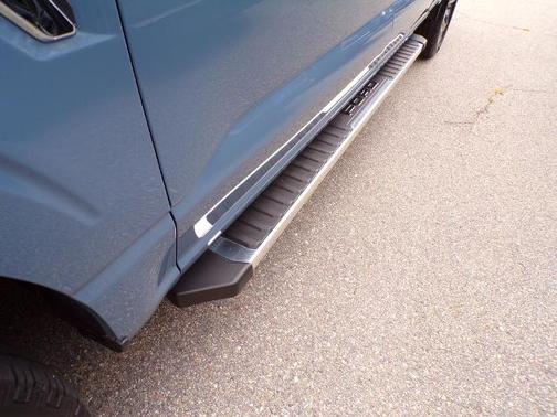 AZURE GRAY METALLIC TRICOAT 2023 Ford F-150 LARIAT