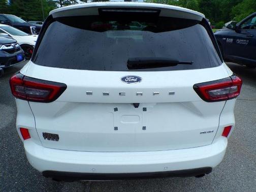 STAR WHITE METALLIC TRI-COA 2024 Ford Escape ST-LINE