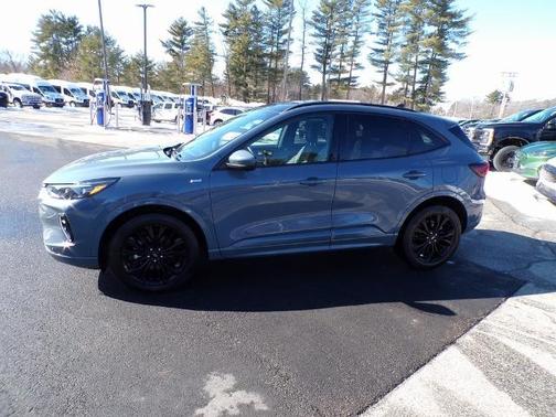 2023 Ford Escape ST-LINE ELITE