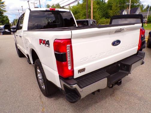 STAR WHITE 2024 Ford F-350 LARIAT SUPER DUTY