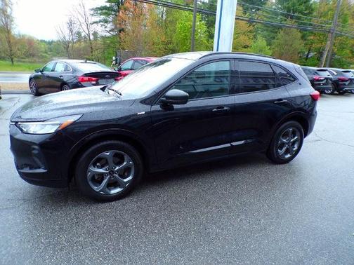AGATE BLACK METALLIC 2024 Ford Escape ST-LINE
