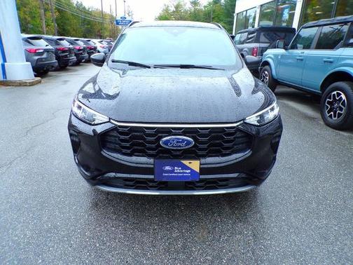 AGATE BLACK METALLIC 2024 Ford Escape ST-LINE