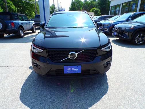 Black 2025 Volvo XC40 B5 PLUS DARK THEME