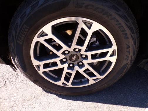 AGATE BLACK METALLIC 2025 Ford Expedition ACTIVE