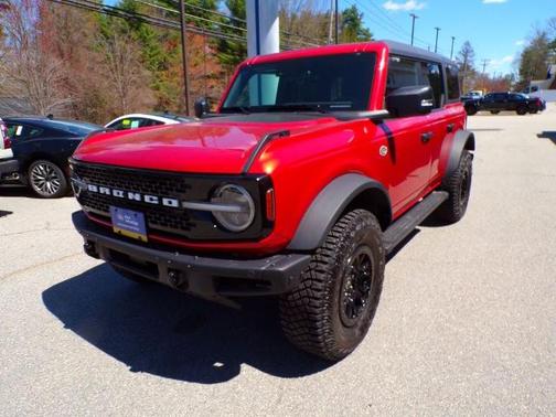 HOT PEPPER RED MET TINT CC 2024 Ford Bronco WILDTRAK