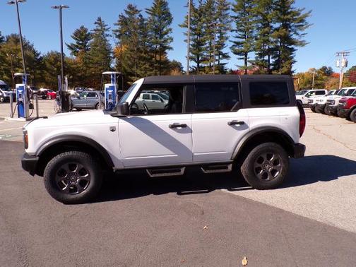 OXFORD WHITE 2023 Ford Bronco