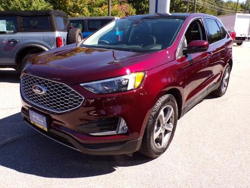 BURGUNDY VELVET MET TINT CC 2024 Ford Edge SEL