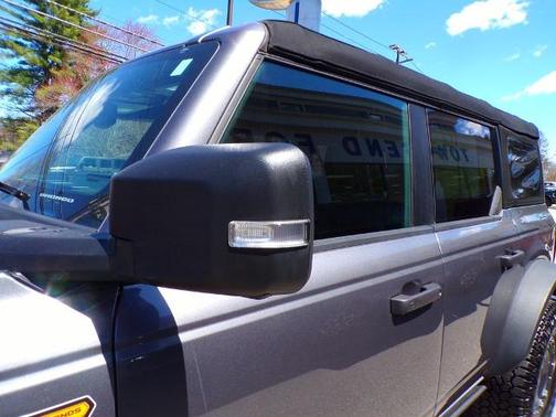 CARBONIZED GRAY METALLIC 2025 Ford Bronco BADLANDS