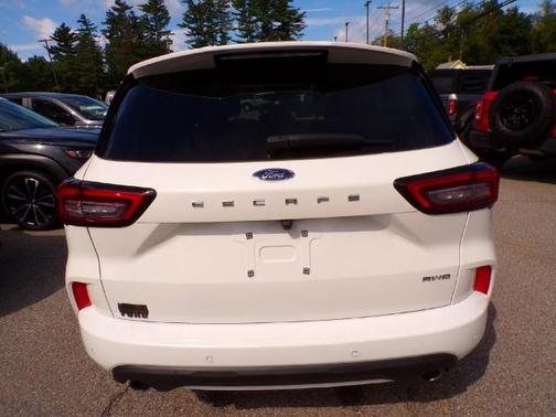 STAR WHITE METALLIC TRI-COA 2023 Ford Escape ST-LINE ELITE