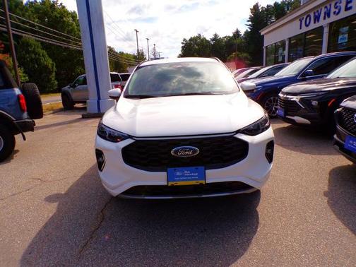 STAR WHITE METALLIC TRI-COA 2023 Ford Escape ST-LINE ELITE