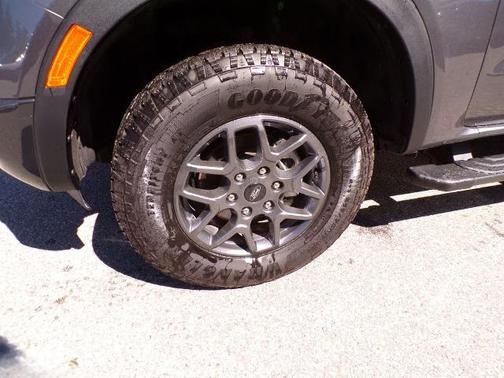 CARBONIZED GRAY METALLIC 2025 Ford Ranger XLT