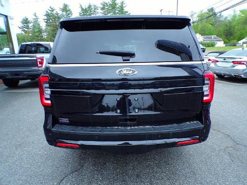 AGATE BLACK METALLIC 2022 Ford Expedition LIMITED