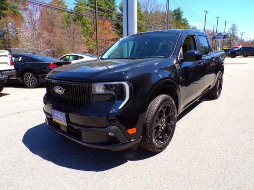 SHADOW BLACK 2025 Ford Maverick LOBO STANDARD