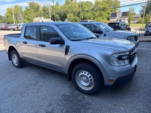 ICONIC SILVER METALLIC 2023 Ford Maverick