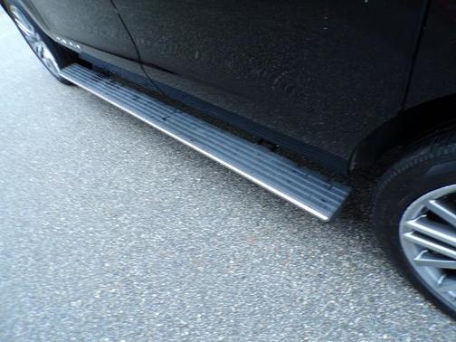 AGATE BLACK METALLIC 2022 Ford Expedition PLATINUM