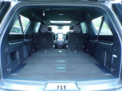 AGATE BLACK METALLIC 2022 Ford Expedition PLATINUM