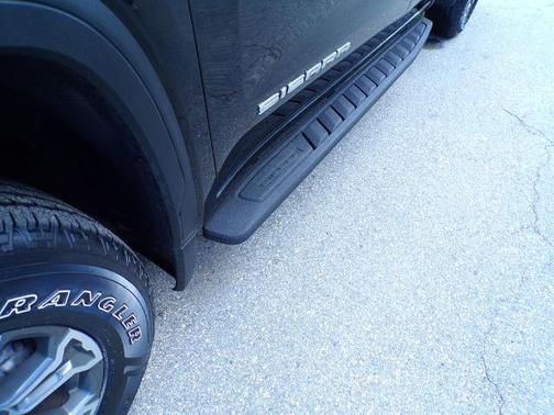 Brownstone Metallic 2021 GMC Sierra 1500