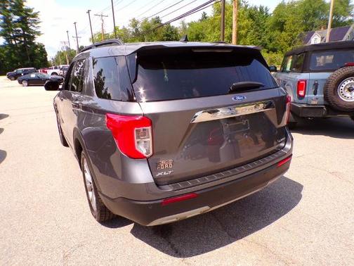 CARBONIZED GRAY METALLIC 2023 Ford Explorer XLT
