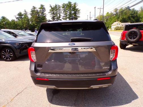 CARBONIZED GRAY METALLIC 2023 Ford Explorer XLT