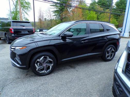 Black Pearl 2024 Hyundai TUCSON SEL