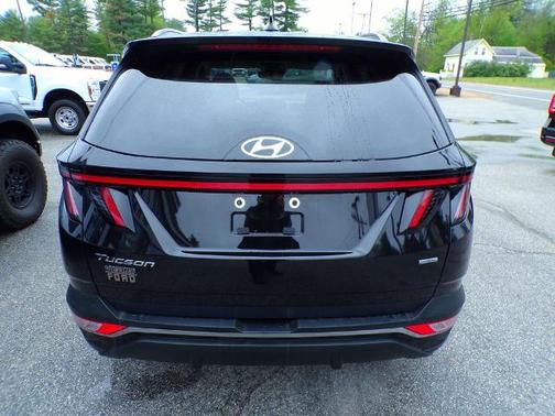Black Pearl 2024 Hyundai TUCSON SEL