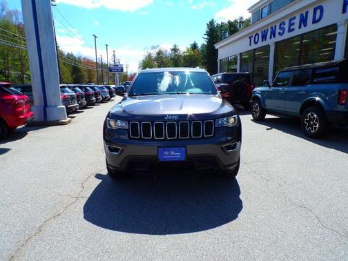 Gray 2019 Jeep Grand Cherokee LAREDO