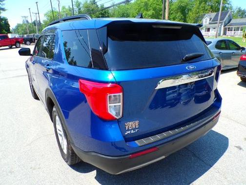 ATLAS BLUE METALLIC 2021 Ford Explorer XLT