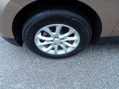 Gray 2019 Chevrolet Equinox LT W/1LT